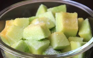 Món 1: Dưa Bở Trộn Gỏi Thịt